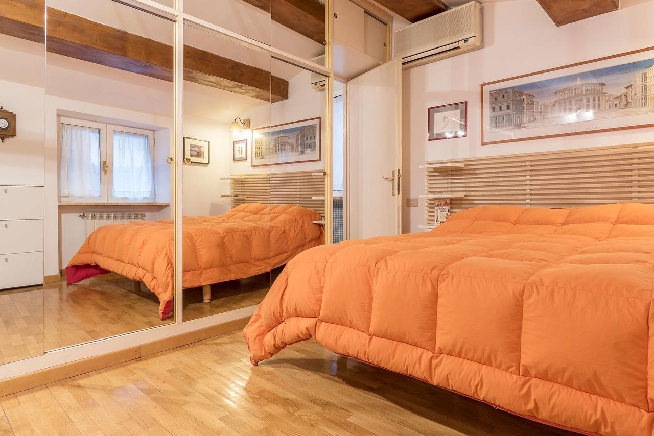 Appartement Penthouse With Terrace In The Heart Of Rome