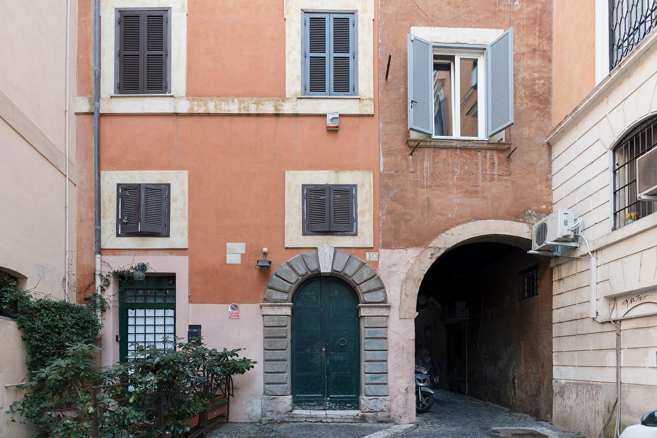 Appartement Penthouse With Terrace In The Heart Of Rome