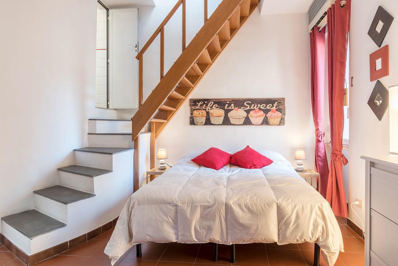 Penthouse With Terrace In The Heart Of * Rome