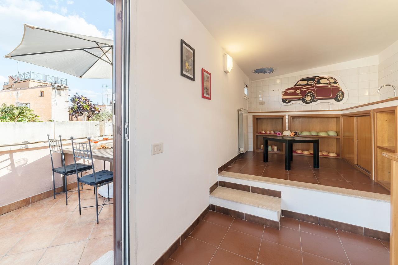 Penthouse With Terrace In The Heart Of Rome